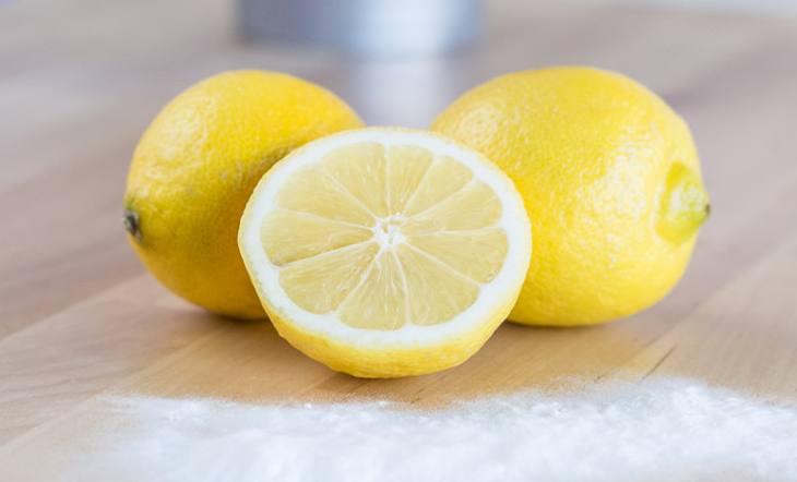 beneficios del bicarbonato de sodio con limon